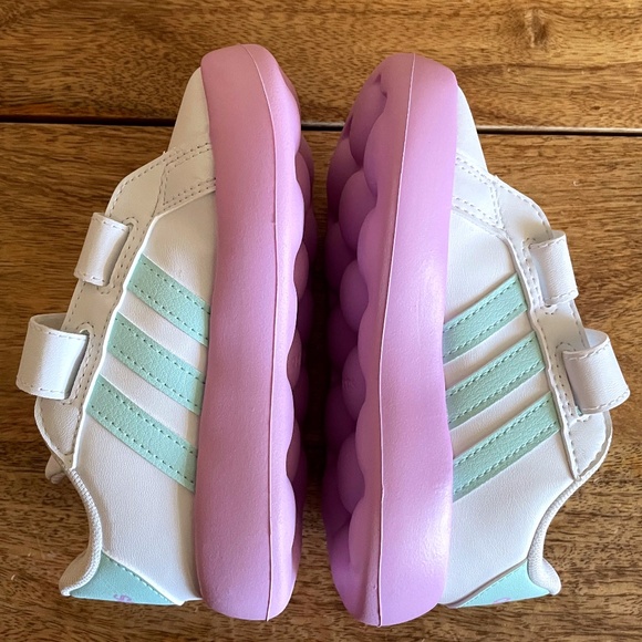 girls velcro adidas